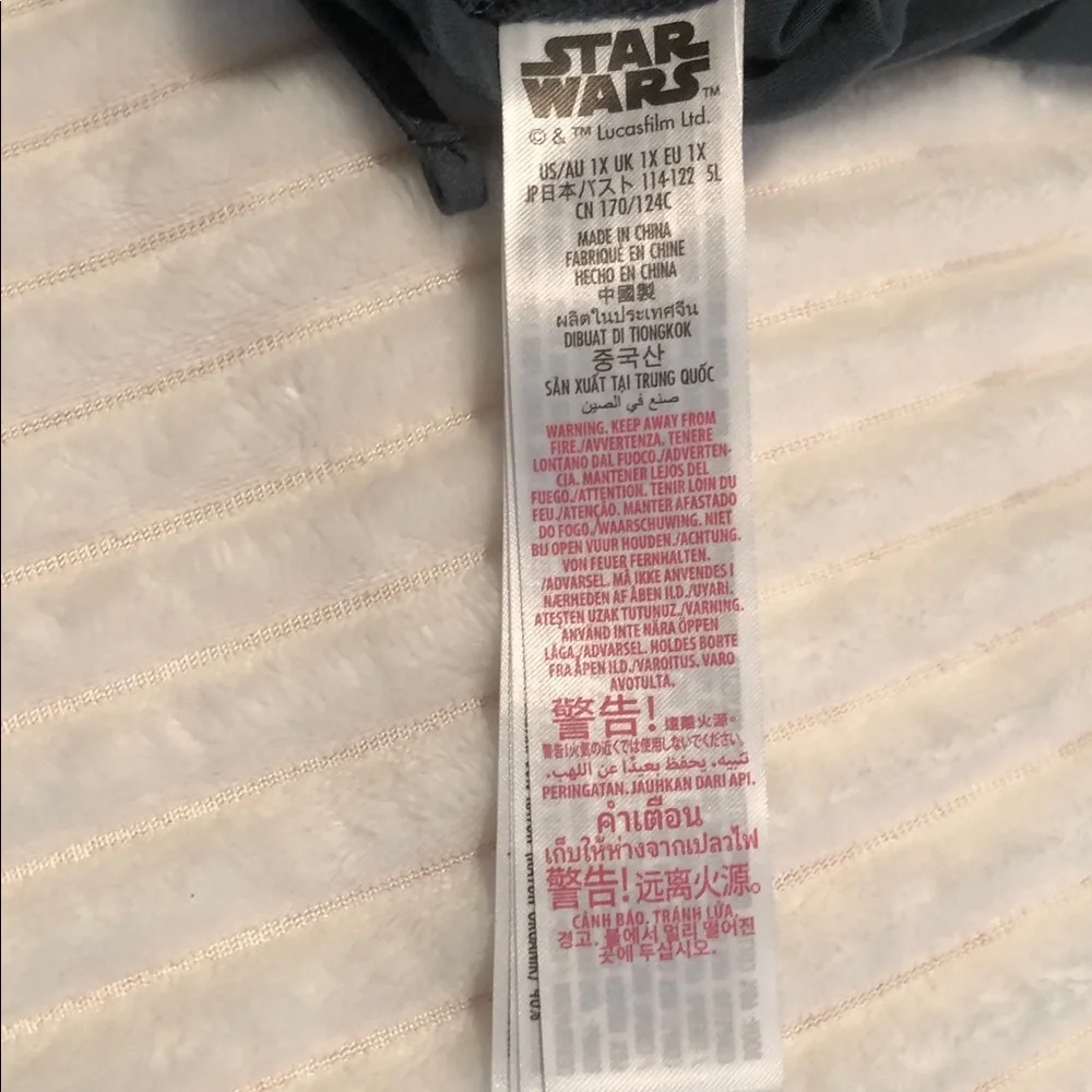 Star Wars Ahsoka Tano Concept Series Top Womens Size 1X - Picture 7 of 10